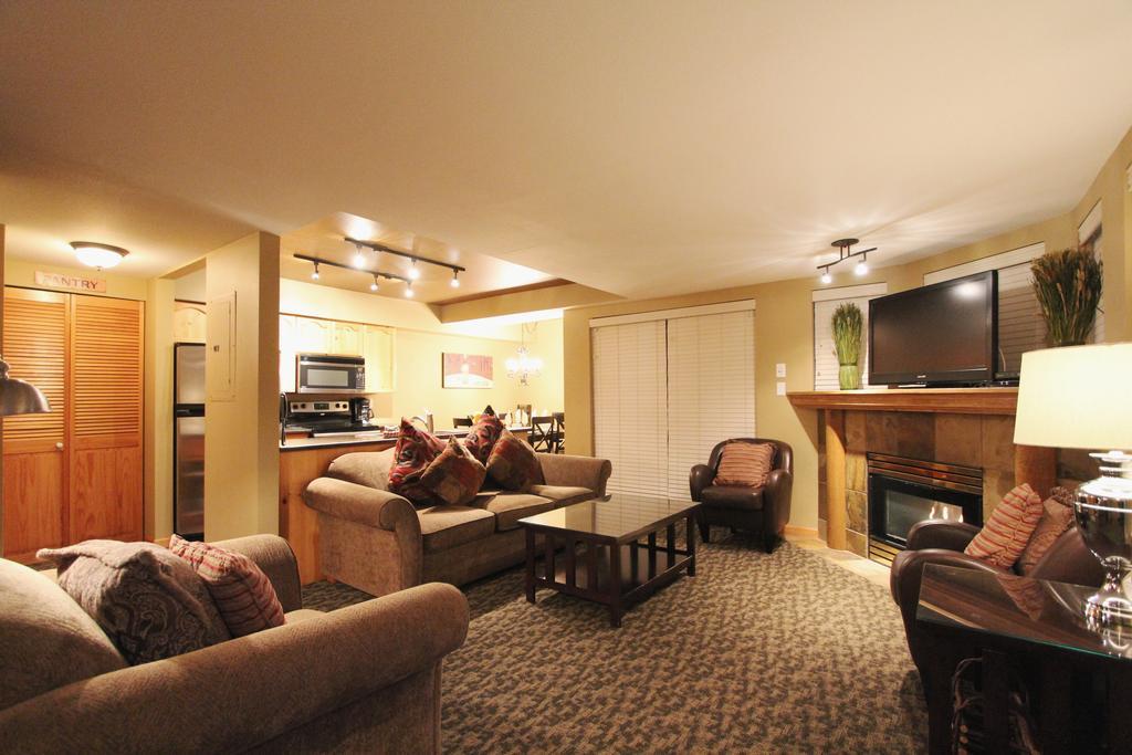Valhalla Condos By Whistler Retreats Room photo